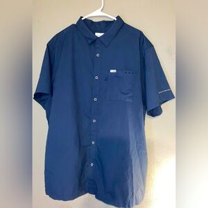 Columbia Sportswear Button-Up Shirt